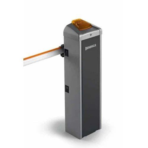 Beninca EVA 8 automatic parking barrier with boom arm and amber top light