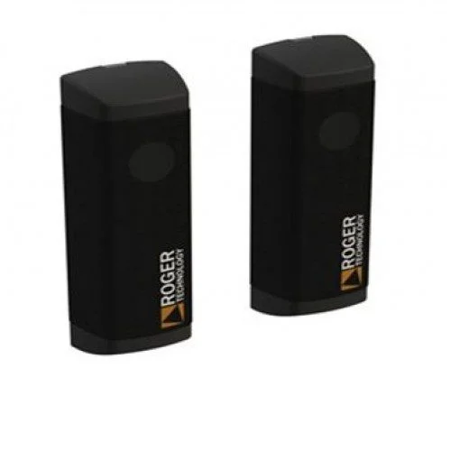 Roger R90/F2ES synchronized gate photocell sensor pair in compact black rectangular housings.
